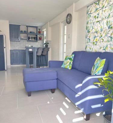 Douglas Apartment | Seavetri at Golden Mile