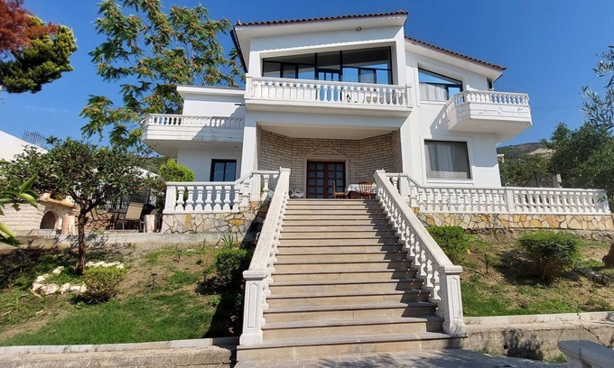Vlore Villa | Seaview Villa Mare