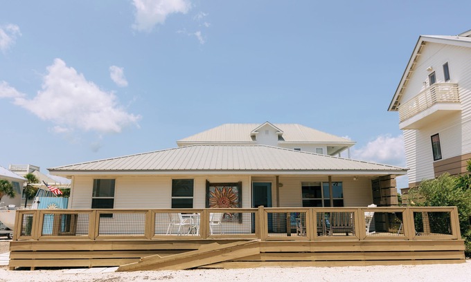 Santa Rosa Beach House | SEAVIEWGrayton Beach 2 bd/2BA Gulf/Lake/VIEW/Closest 2bed to beach in Grayton