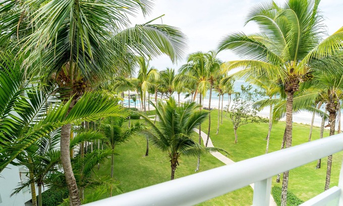 Cabarete Apartment | Seawinds, Spacious 2 Bdrm Beachfront Penthouse