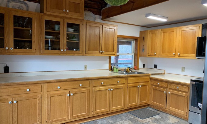 Scio Cabin | Secluded Authentic Log House w/valley view!