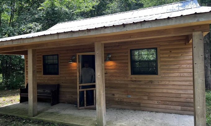 Waynesboro Cabin | Secluded cabin with loft near a creek. Perfect get a way for relaxation.
