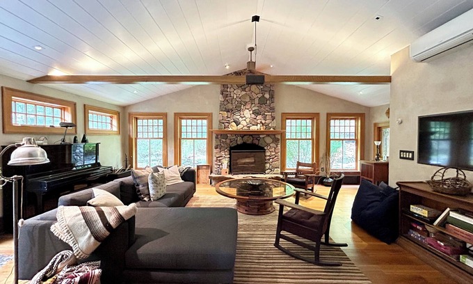 Mount Tremper Other | Secluded Catskills Mountainside Lodge near Woodstock, Phoenicia