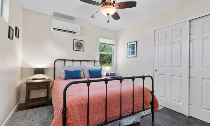 Austin House | Secluded Guest House in beautiful setting
