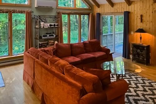 Forest Farms House | Secluded Mountain House