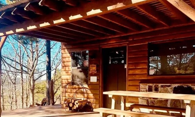 Smithville Cabin | Secluded mountain top cabin with amazing views and hot tub!