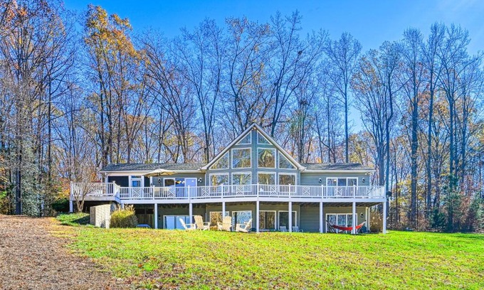 Bumpass House | Secluded Serenity