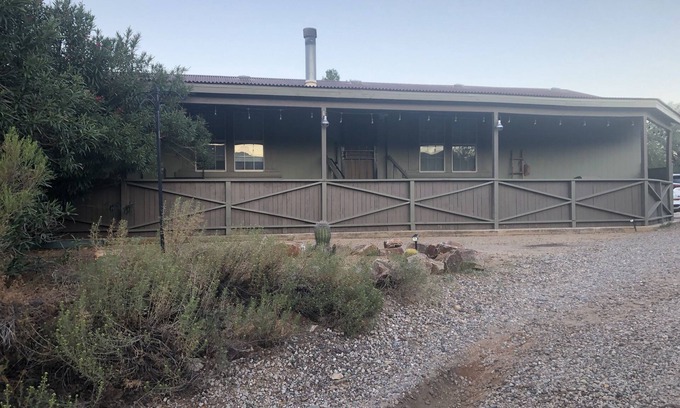 Catalina House | Secluded w/views 4BD 2BA on 1 acre with trees. Pet friendly no size limit!