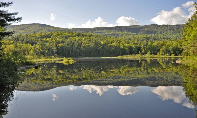 Holderness Ski Chalet | Secluded Waterfront Chalet
