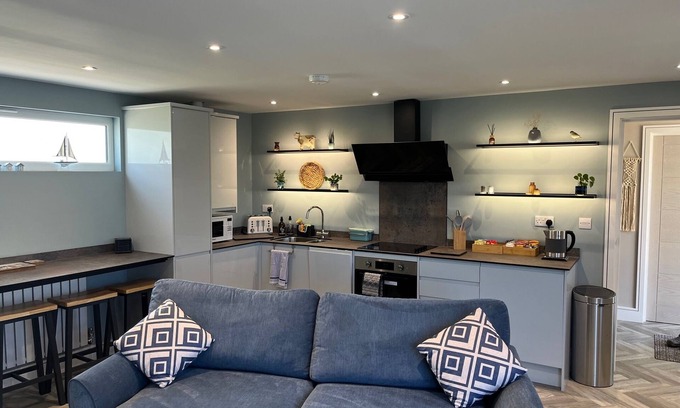 Locking House | Secure, Detached bungalow overlooking Weston-super-Mare, the Severn and Wales