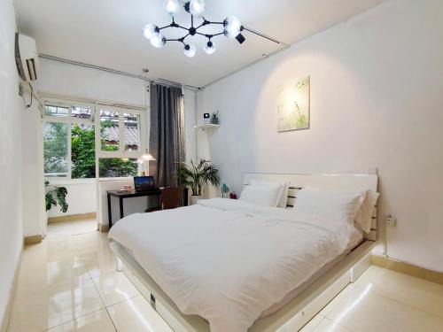 Chengdu City Centre Apartment | Seeking Flavors in Chengdu zhonglieci road