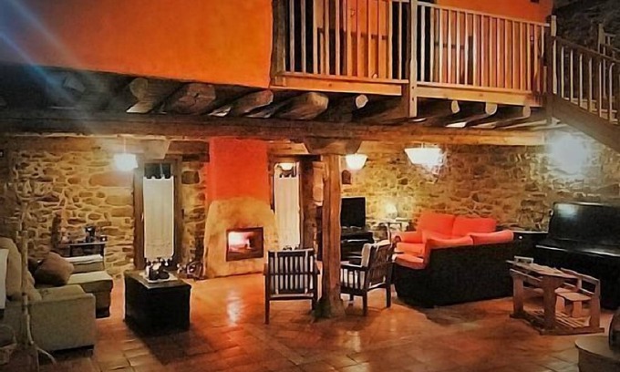 Pineda de la Sierra Cottage | Self catering El Hayedo for 8 people