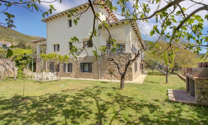 Piedralaves Apartment | Self catering Amatalasviñas for 8 people