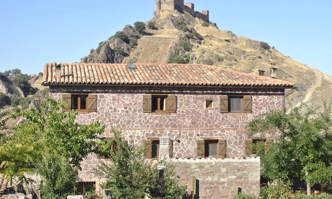 Villacorza Cottage | Self catering Castillo de la Riba for 10 people