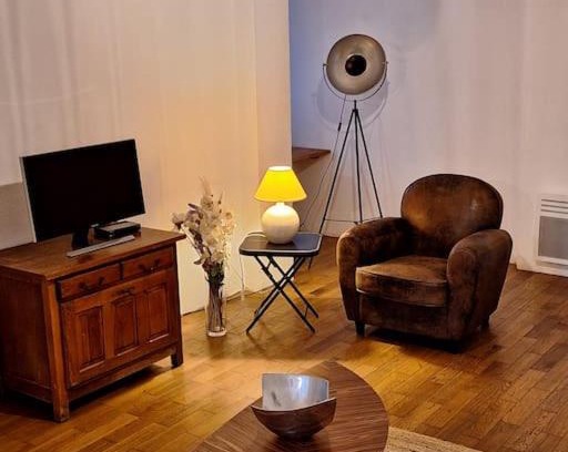 Les Platanes Apartment | Self Contained City Apartment