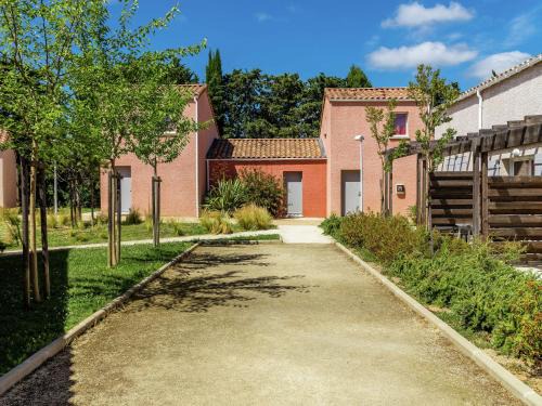 Saint-Christol House | Semi detached home in the hinterlands of Languedoc