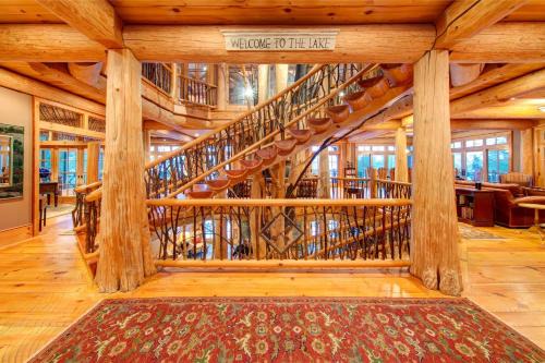 Cooperstown - Otsego Lake House | Seneca Lodge