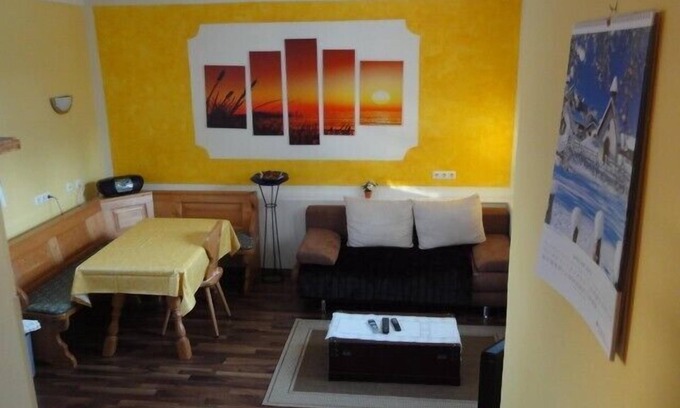 Sonnenbichl Apartment | Separate entrance, pets on request, parking space available