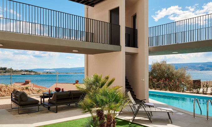 Central Dalmatia Villa | Serene 6-BR Villa for 12 with pool, close to the beach