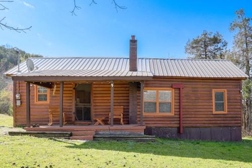 Guion House | Serene Guion Cabin Less Than 1 Mi to the White River!