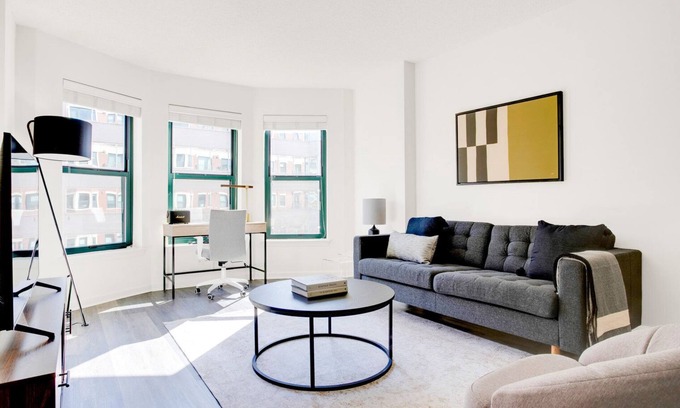 Logan Circle Apartment | Serene Logan Circle 1BR w/Gym, W/D & Pool, walk to bars, by Blueground