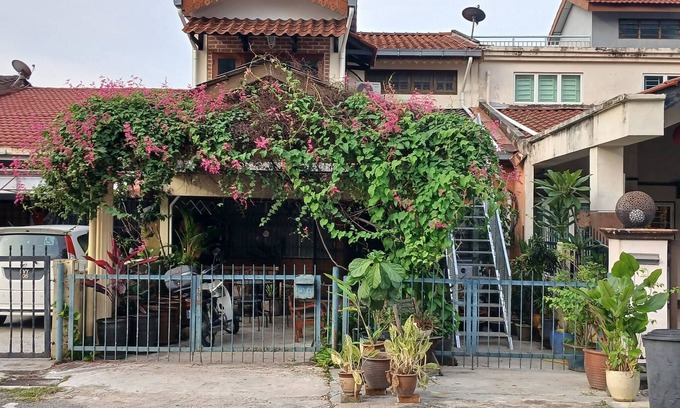 Kelang Gates Baharu House | Serene Mountain Retreat in KL - Entire House for Rent