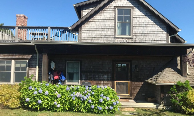 Aquinnah House | Serene September! Cozy custom home. Private beach&pond access + use of 3 kayaks.