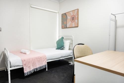 Gregory Hills House | Serene Single Room - Convenient Location in Gregory Hills - Shared Bathroom