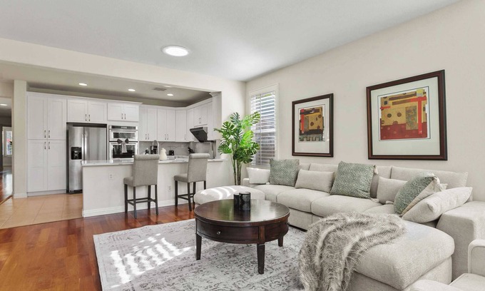 Lower Peters Canyon House | Serene Trailside Retreat Amidst Nature's Beauty on Riveroaks #41333