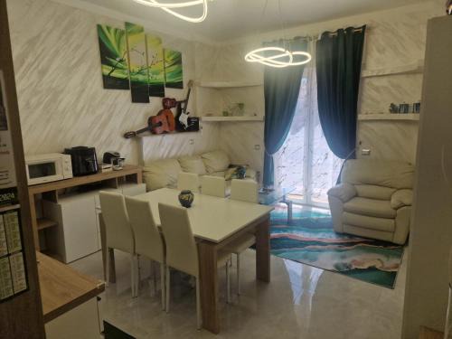 Roccadaspide Apartment | Serenella House