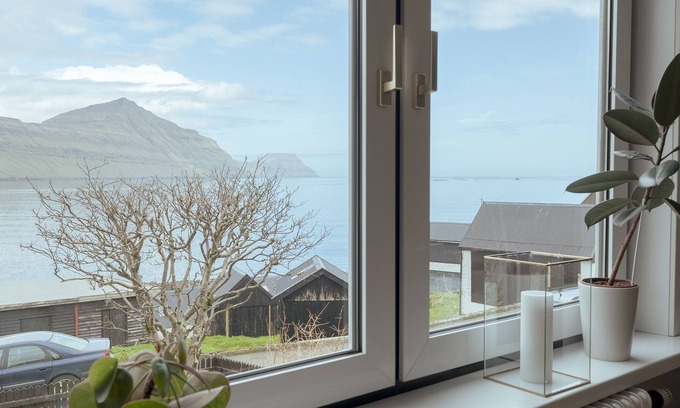 Sydrugota House | Serenity By The Sea | 3-Br House | Sea View