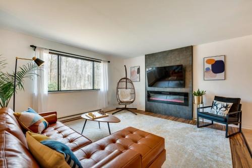 Pocono Pines House | Serenity Grove Game Room Fire Pit Dog Friend