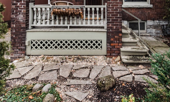 Dufferin Grove House | Serenity in the Heart of Little Italy: A 5-Bedroom Toronto Retreat