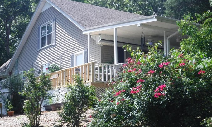 Brownsville House | Serenityhill bed and breakfast
