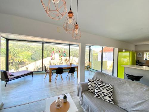 Santiago House | Sesimbra beach house for families, friends & remote workers