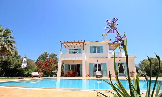 Klismata Villa | Seven Islands Villa Luxurious Villa w. Private Pool