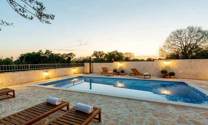 Gornje Planjane House | Seven Olives Guest House * with heated pool - Krka waterfalls - near Sibenik