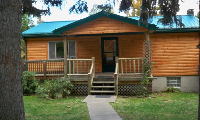 Mill Run Cabin | Seven Springs 20 miles or Laurel Ridge Cross Country Ski Center 5 miles