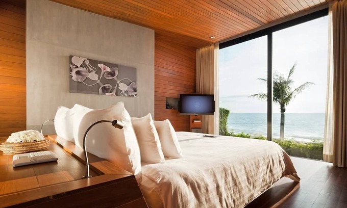 Khuekkhak Villa | (SHA+)Villa Beach Front with Private Pool(B04)