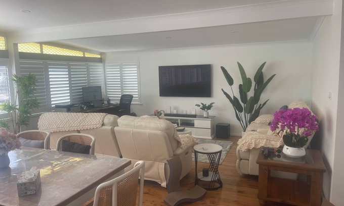 Forresters Beach House | Shack Near the Beach