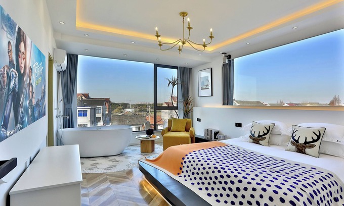 Downtown Shanghai Bed & Breakfast | Shanghai Yinxubai Designer Homestay