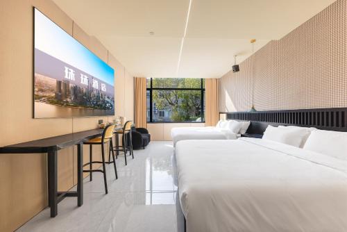 Pudong Hotel | Shanghai Zhuzhu Hotel - 24-hour free airport pick-up and drop-off at Pudong Airport