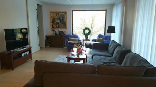 Sodra Hammarbyhamnen House | Shared Modern apartment with pets by the waterfront