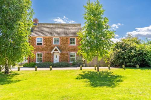 Snettisham House | Shellseekers