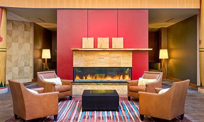 Downtown Anchorage Hotel | Sheraton Anchorage Hotel & Spa
