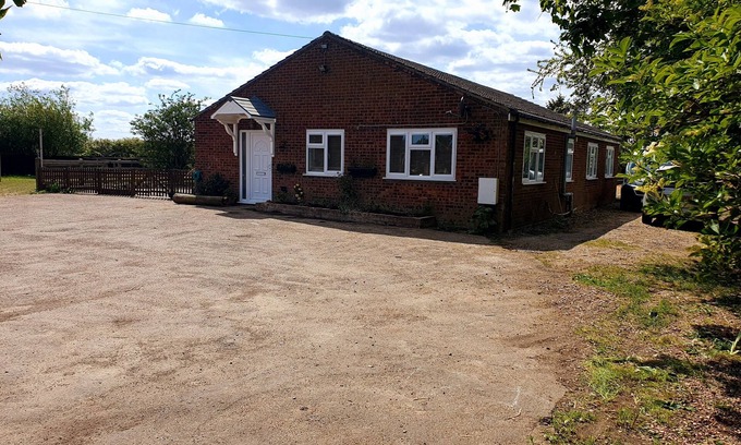 Boston House | Sherwood Bungalow 3 Bedroom Entire Property