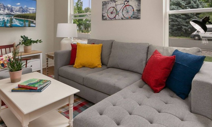 Martinez Park House | Sherwood Cottage - Steps from Old Town & Poudre River