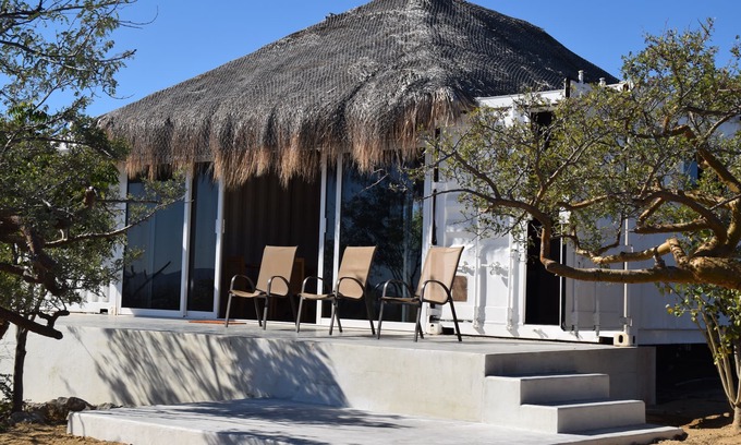 La Ventana House | Shipping Container House in The Heart of Town