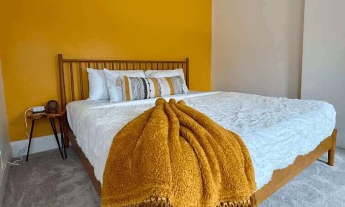 Short North House | Short North – Convention – Free Parking – King Bed