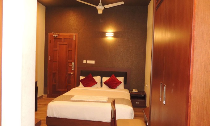 Kanyakumari Hotel | Shri Padham Heritage